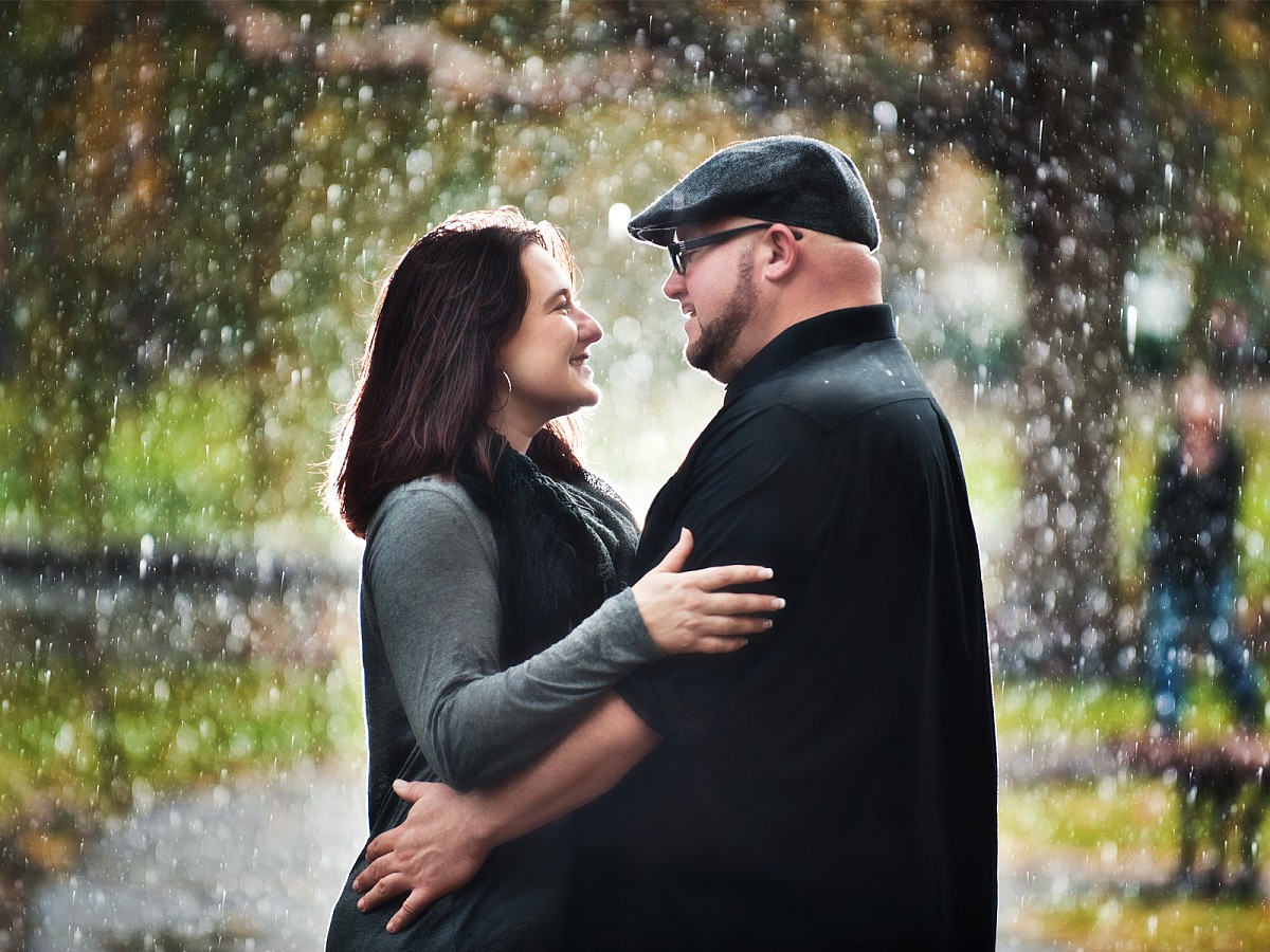 Engagement-Boston-Common-Rainy-Day.jpg