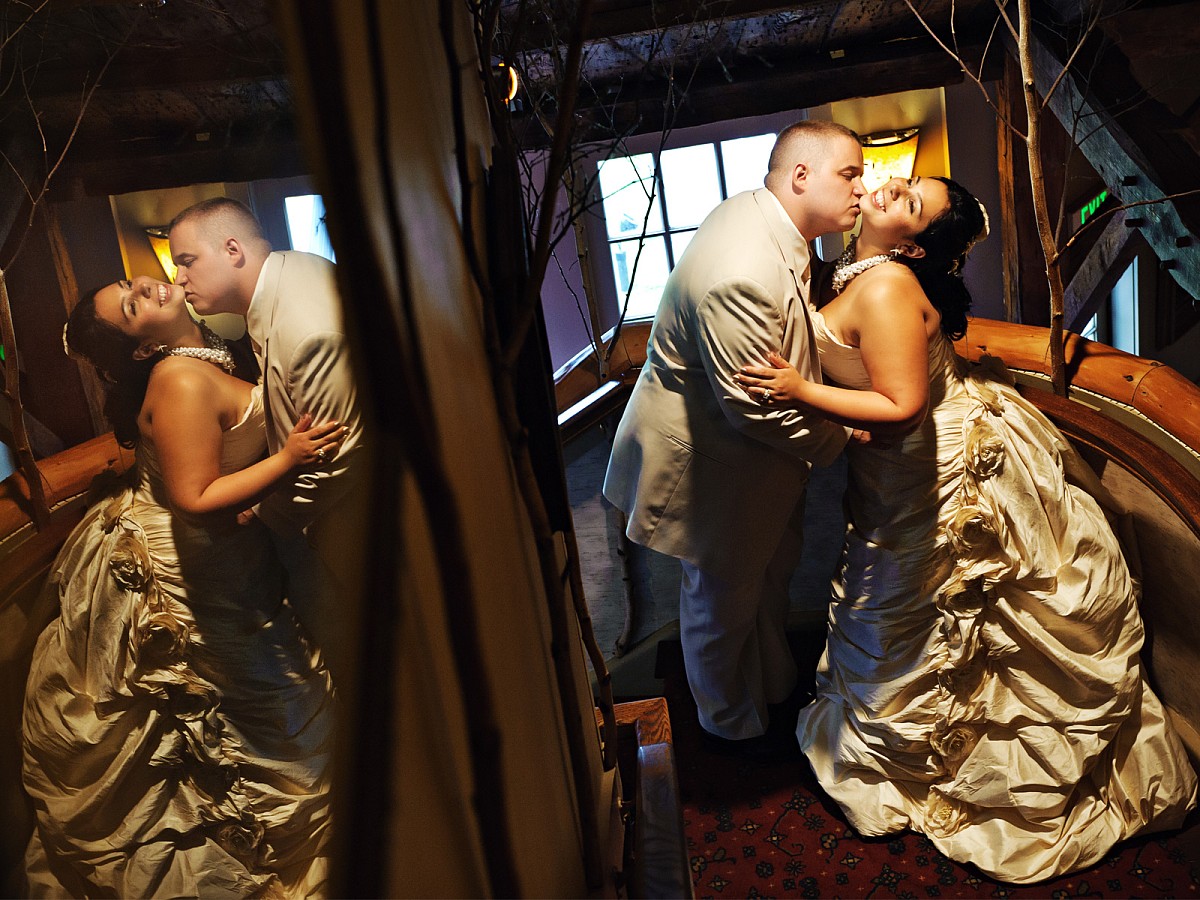 Weddings-Country-Club-Stairwell-Refelction-Bridal-Portrait.jpg