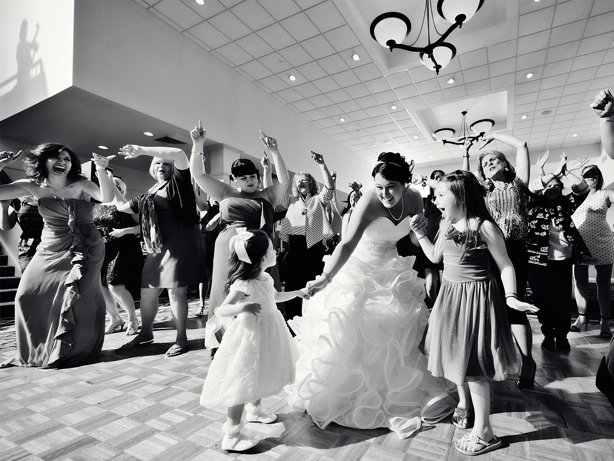Weddings-Reception-Dancing-Bride-Black-and-White.jpg