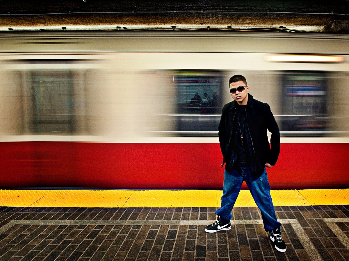 Lifestyle-Environmental-Musician-Subway.jpg